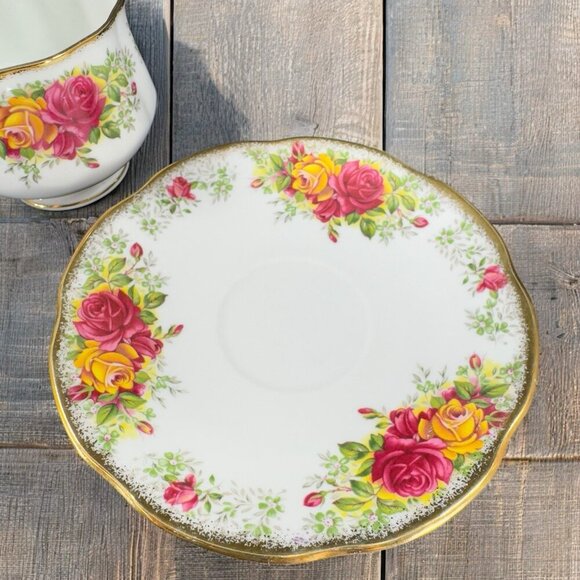 Queen's Rosina China Co Floral Teacup Saucer Set Fine Bone China Porcelain VTG - Picture 2 of 12